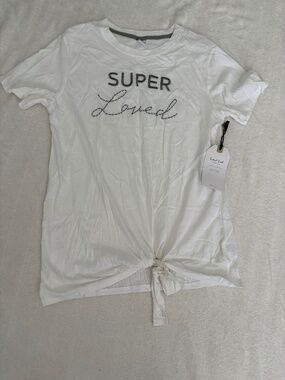 NWT Sweet Soul Tee Women's Medium White Embroidered Short Sleeved